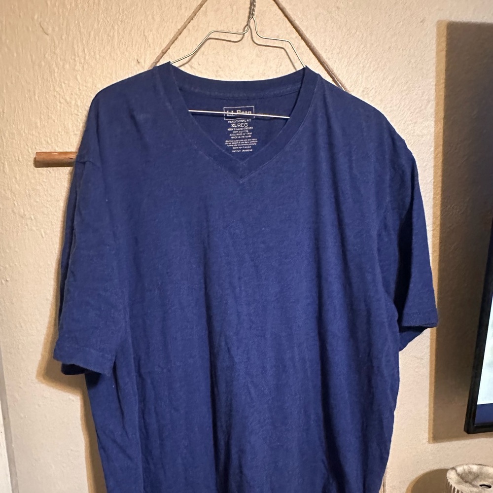 Men heatherd LL BEAN t shirt
